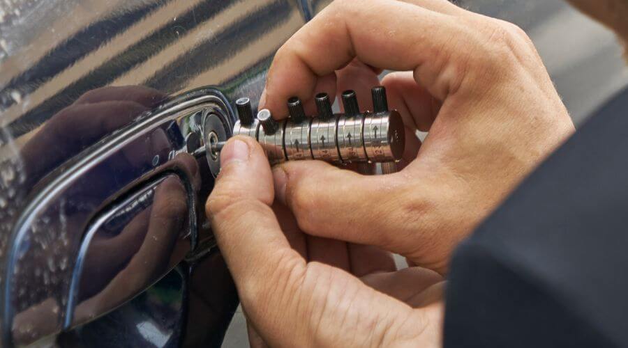 Professional residential roofers in New Cambria, KS